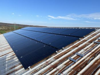 Panneaux Photovoltaïque pose portrait bac acier - 36Kwc - Energies Terre Soleil